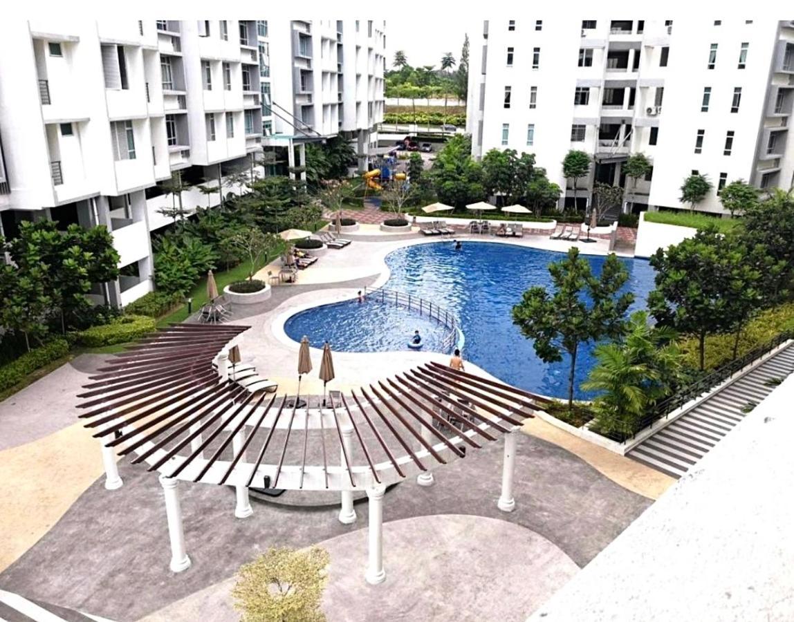 3Br Mount Austin @Midori Green Johor Bahru Exteriör bild